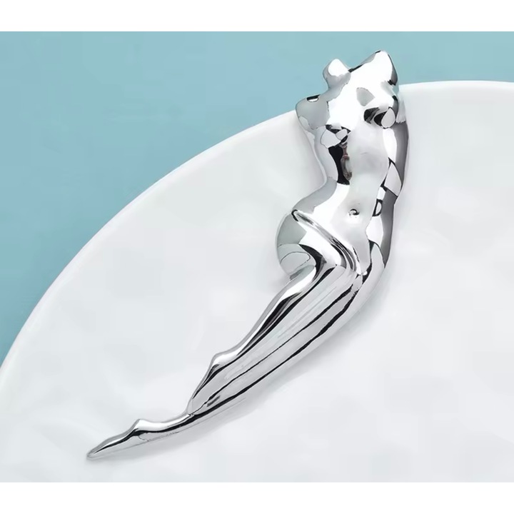 Brosa bijuterie, Corp de femeie, statement, argintiu, 7.4x7.1 cm