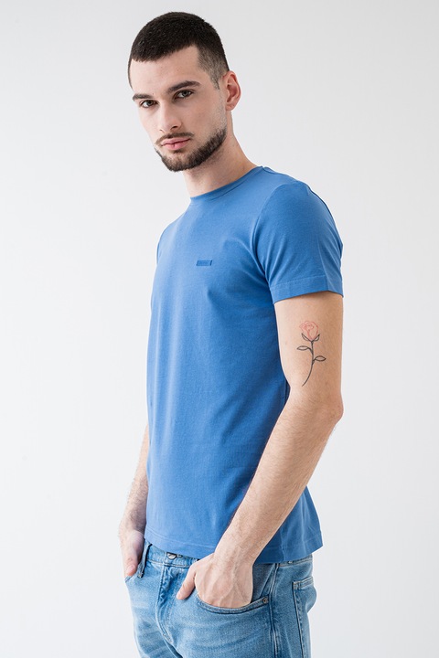 CALVIN KLEIN, Kerek nyakú szűk fazonú póló, Világoskék