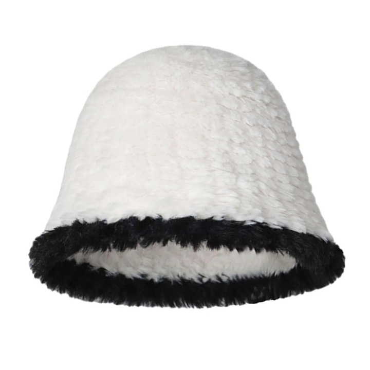 Дамска шапка-кофа с пачуърк периферия, изработена от полиестер, топла, ветроустойчива, 54-58см