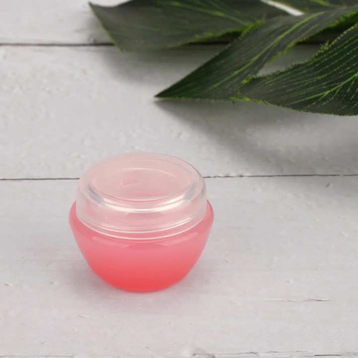 Препарат за почистване на удължени мигли, OEN, нежна формула, розов, 3,2x3,2x2,4 см