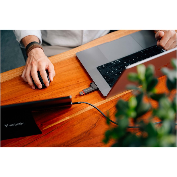 Stick Memorie Verbatim, conectivitate dubla, USB-C/USB-A, 512GB, performanta nivel SSD