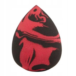 Aplicatoare si pensule machiaj