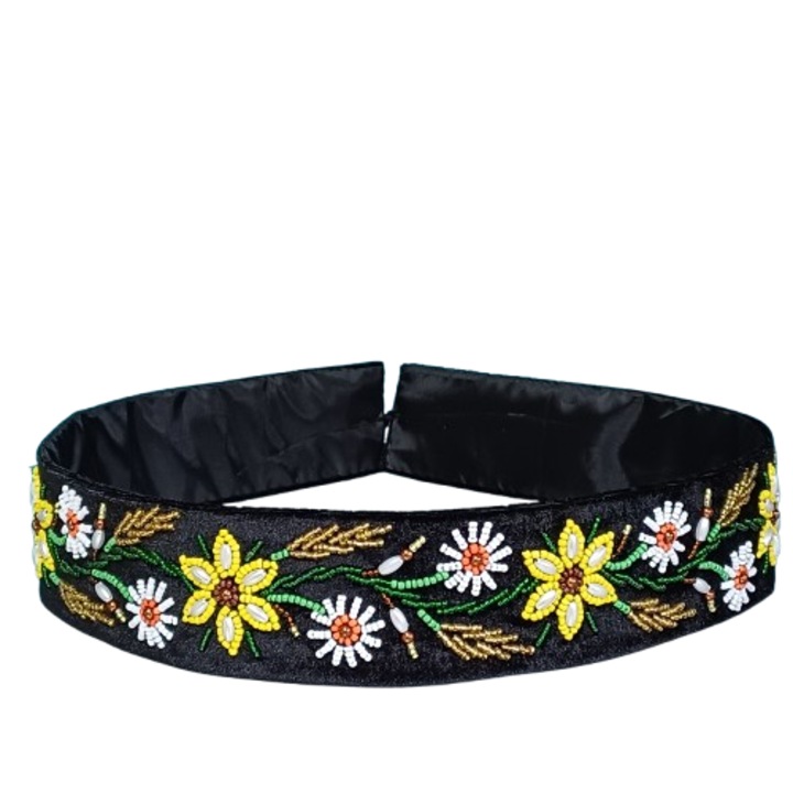 Brau cusut cu margele, fond negru cu galben, lungime 80 cm