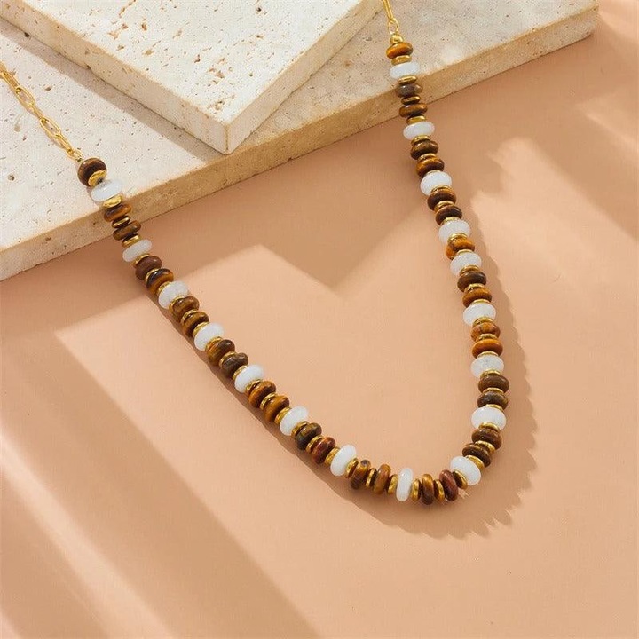 Colier auriu, din otel inoxidabil, cu margelute maro, suflat cu aur 18k, Brigita C9