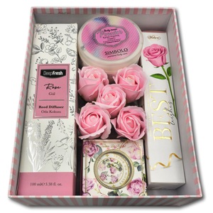 Pachete si cosuri cadou