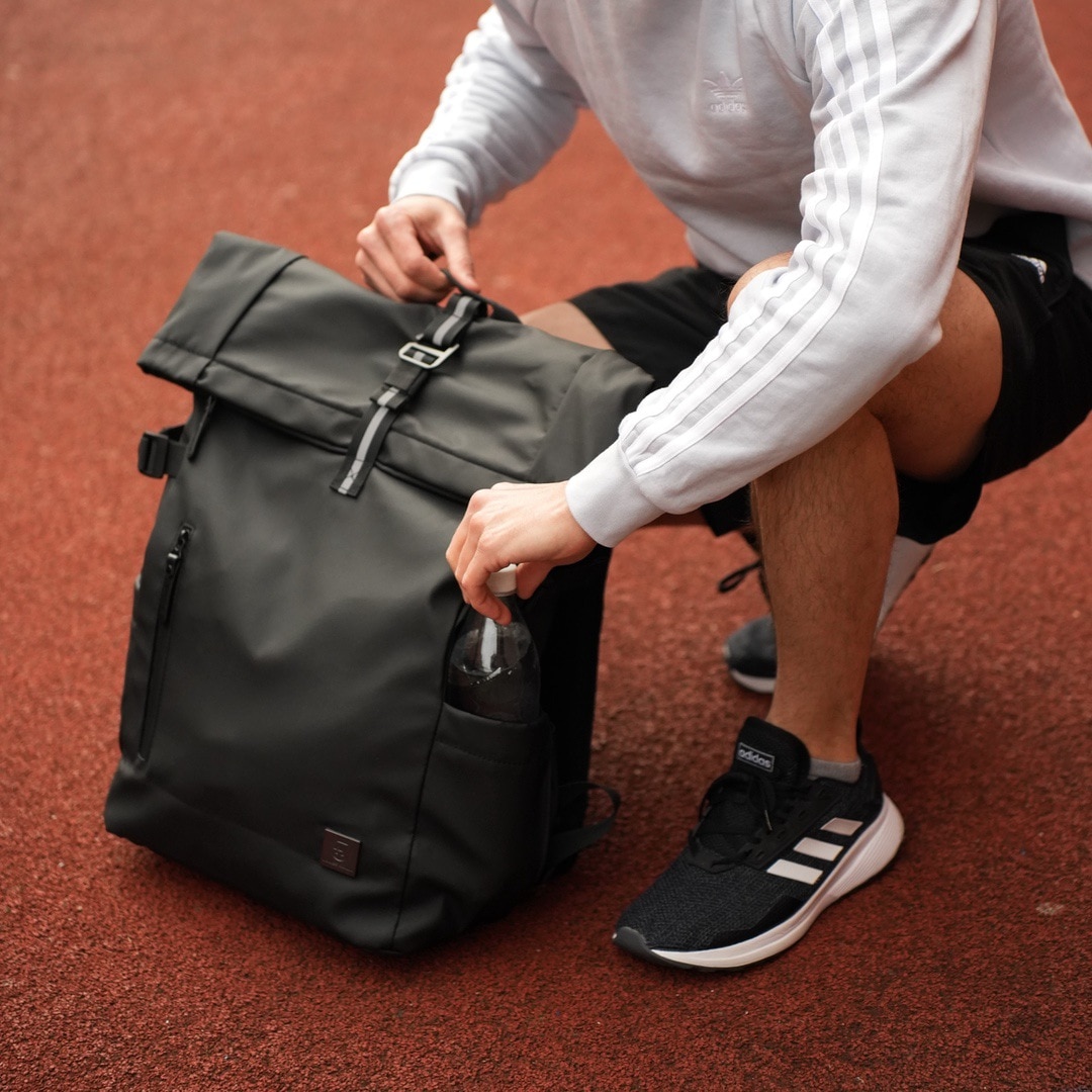 Rucsac tip rolltop, James Hawk, Business touring, Negru, 16 inci, Capacitate 20-28 litri, Waterproof, Set cu geanta pentru accesorii origins smart pack