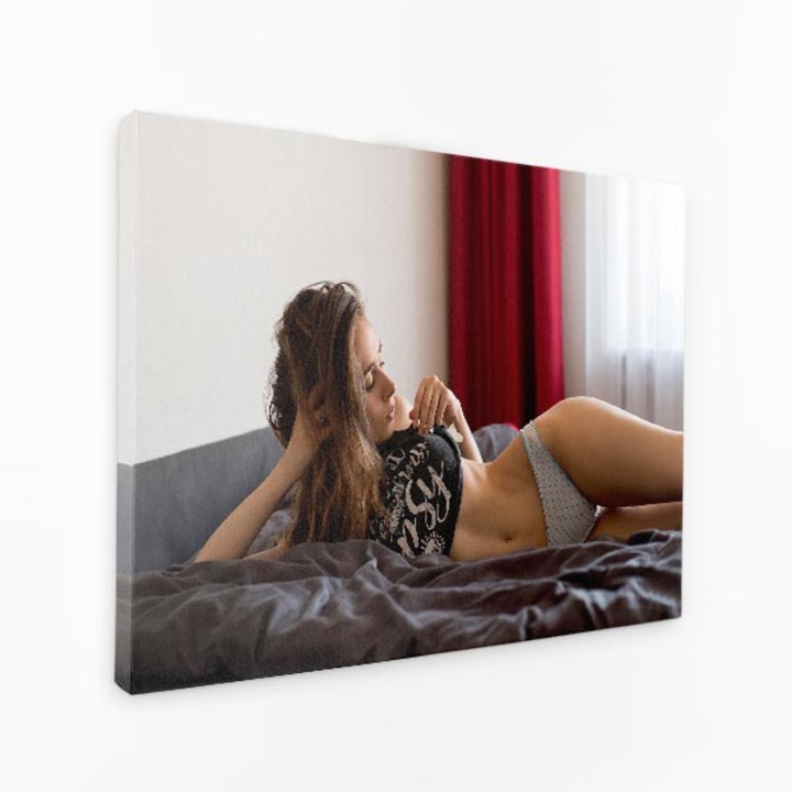 Картина на платно - Уютно легло за релаксация - 100x70 см