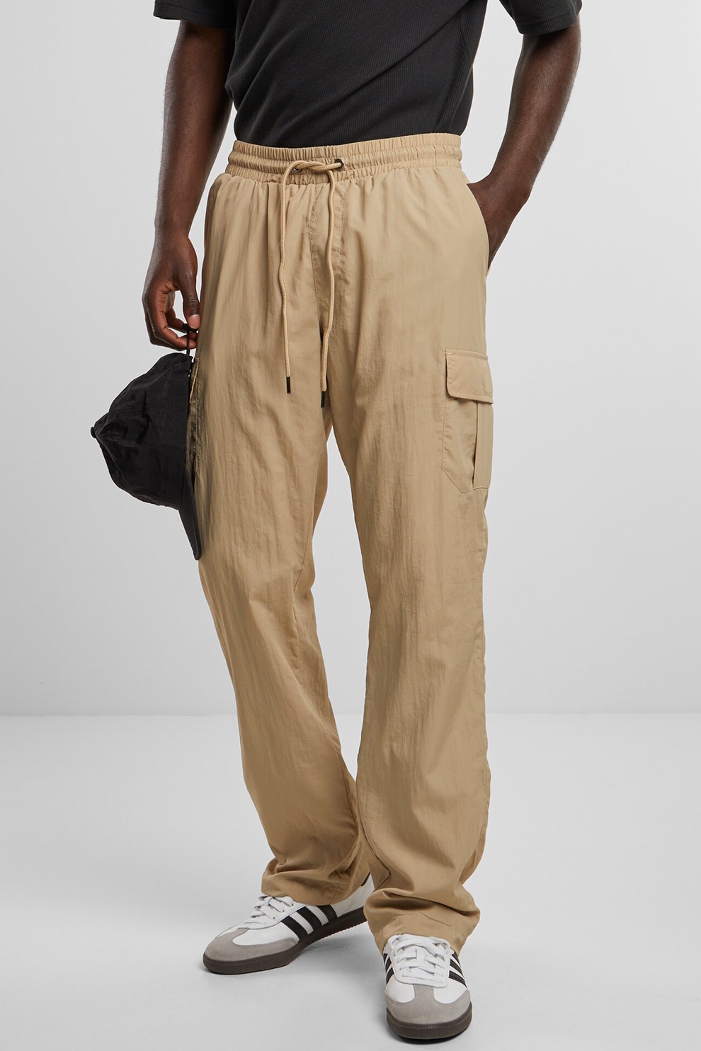 Urban Classics, Pantaloni cargo cu snur de ajustare si croiala dreapta, Maro nisip, S