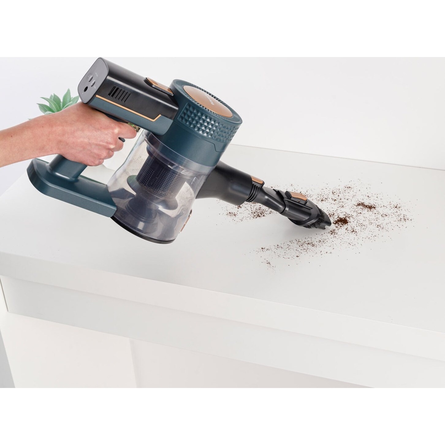 Aspirator fara fir Taurus Homeland Ideal, 150W, 3 etape filtrare, negru-albastru, 500ml