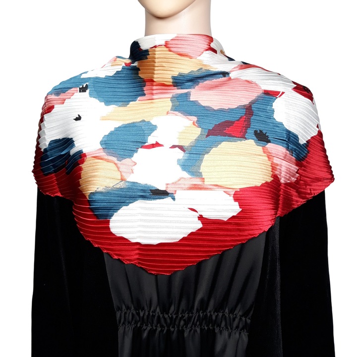 Női sál, redőzött, piros \multicolor