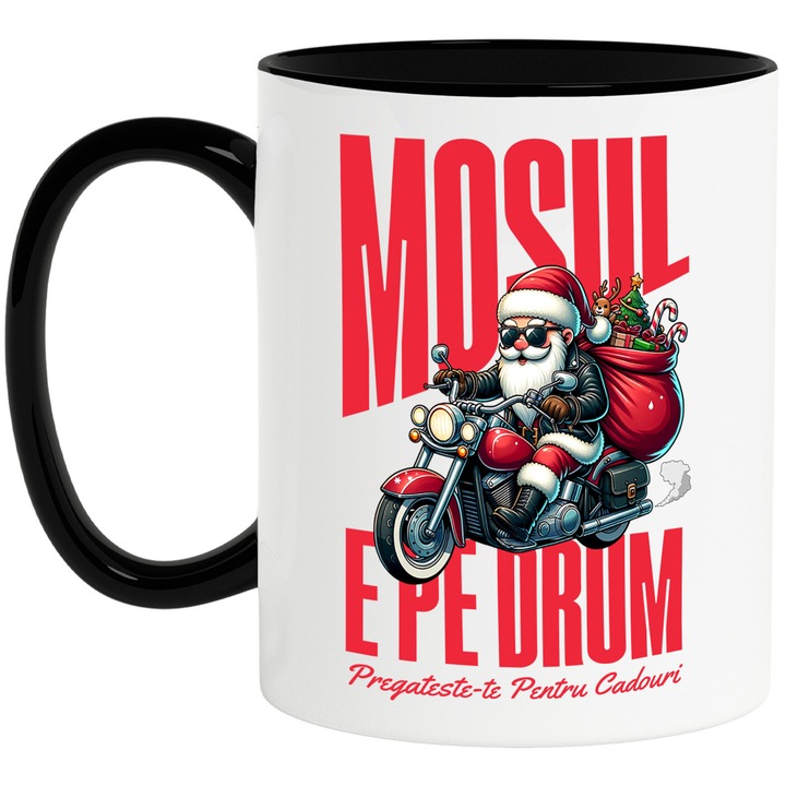 Cana cu Mos Craciun Cool Pe Motocicleta Text Mosul E Pe Drum Pregateste-te Pentru Cadouri, Ceramica, 330ML, cu Maner Negru