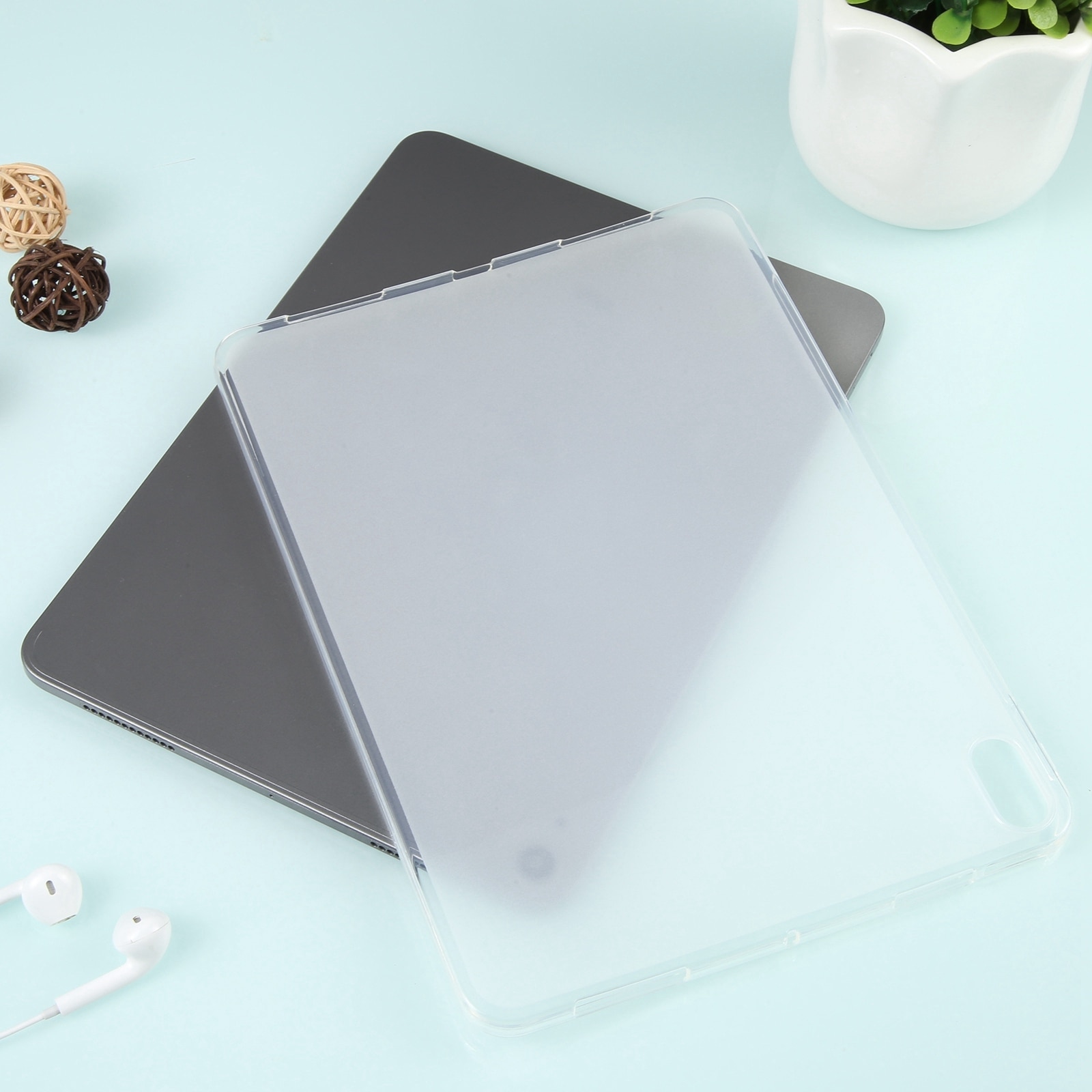Husa tableta pentru Lenovo M10 FHD Plus 10.3 / TB-X606, TPU, design mat cu textura, protectie anti-zgarieturi, spate transparent, transparenta