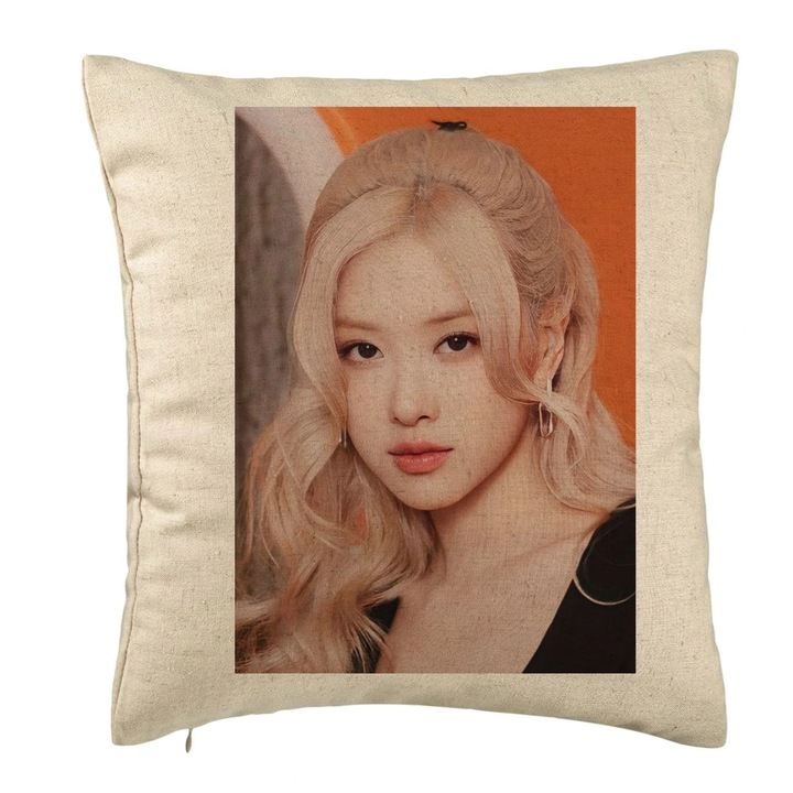 Perna Personalizata BlackPink Rose 5, 40×40 cm, Bej, Husa Detasabila, Burduf