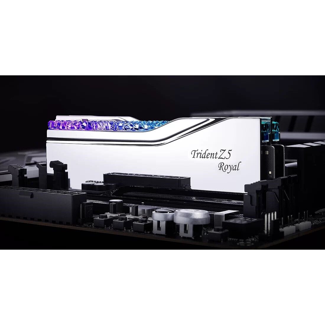 Memorie RAM G.Skill Trident Z5 Royal RGB DDR5 2x32GB 6000MHz CL28
