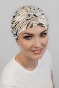 Caciuli si palarii dama