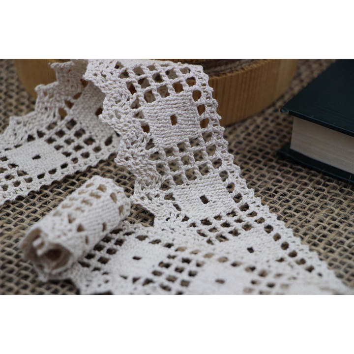 Dantela crem D1N 25 metri