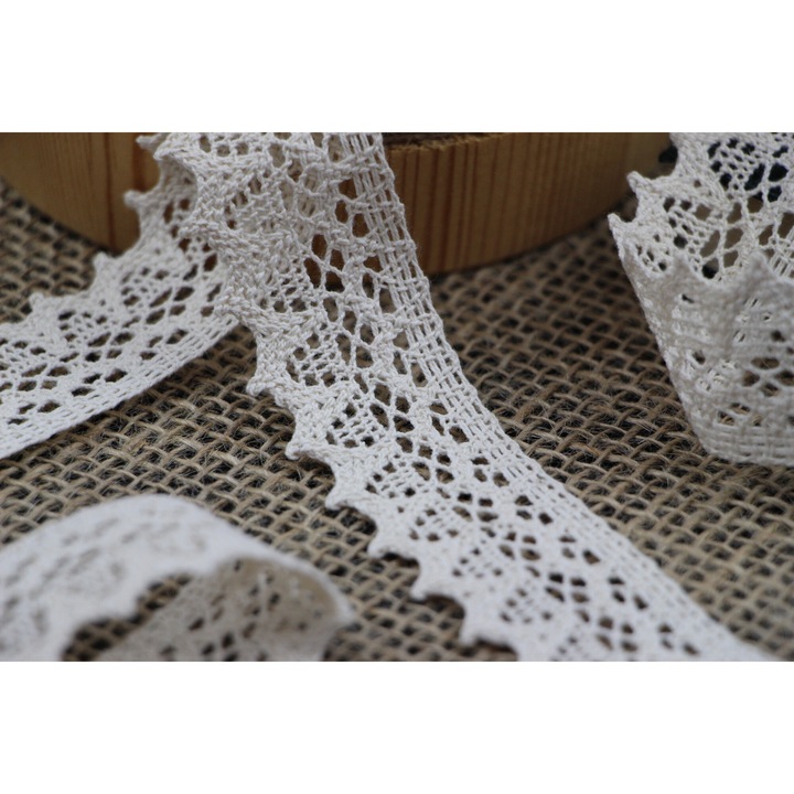 Dantela crem D3C 25 de metri