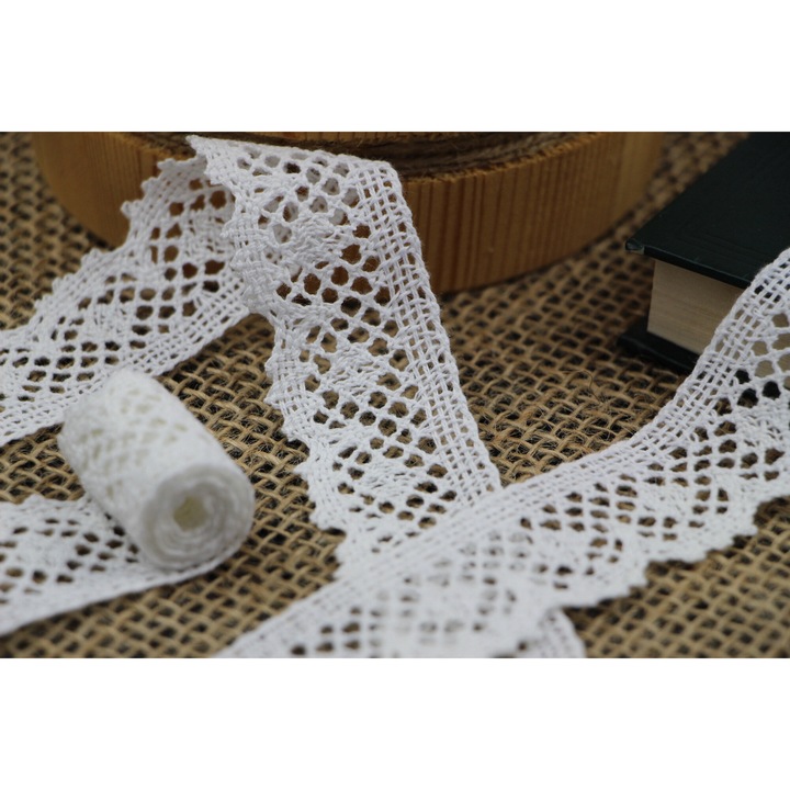 Dantela crem D1P 25 de metri