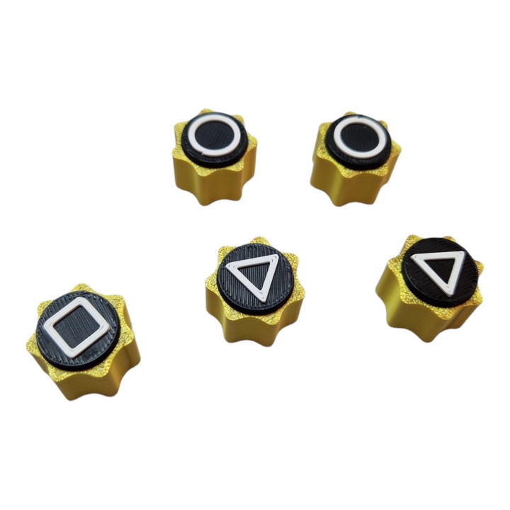 OEM Arany és fekete Gonggi játékkészlet állvánnyal és kulcstartóval 3DONE MODELS, Squid Game, 3D nyomtatott