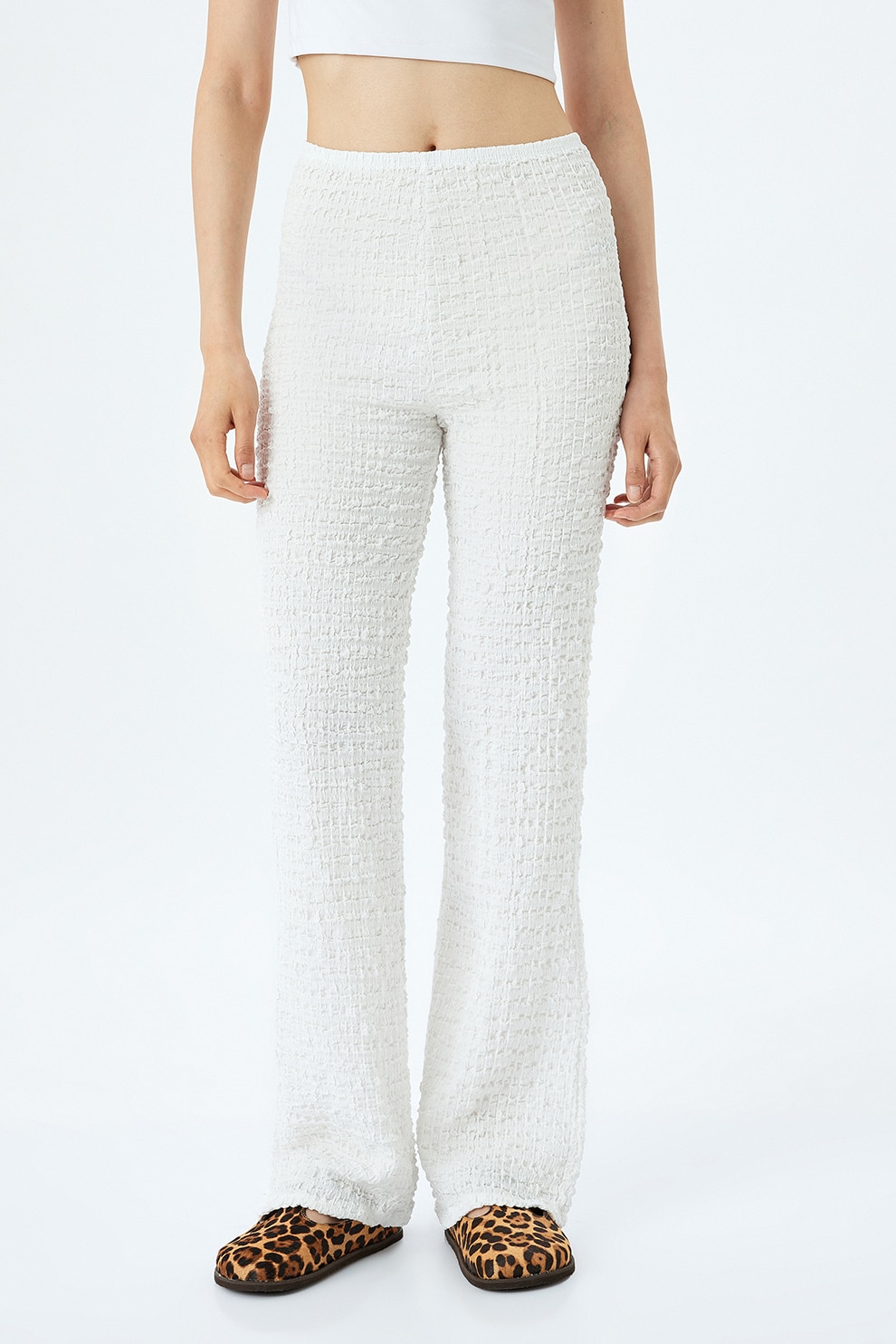 KOTON, Pantaloni uni evazati, Alb optic, M