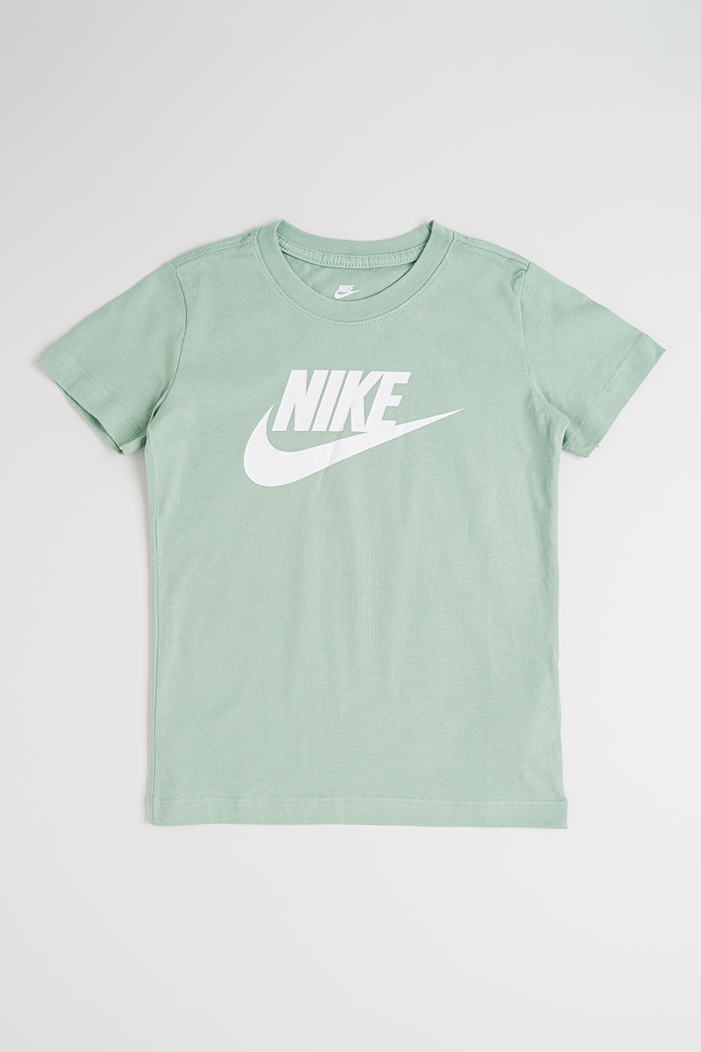 Nike, Tricou cu decolteu la baza gatului si imprimeu logo Futura, Verde deschis, 122-128 CM