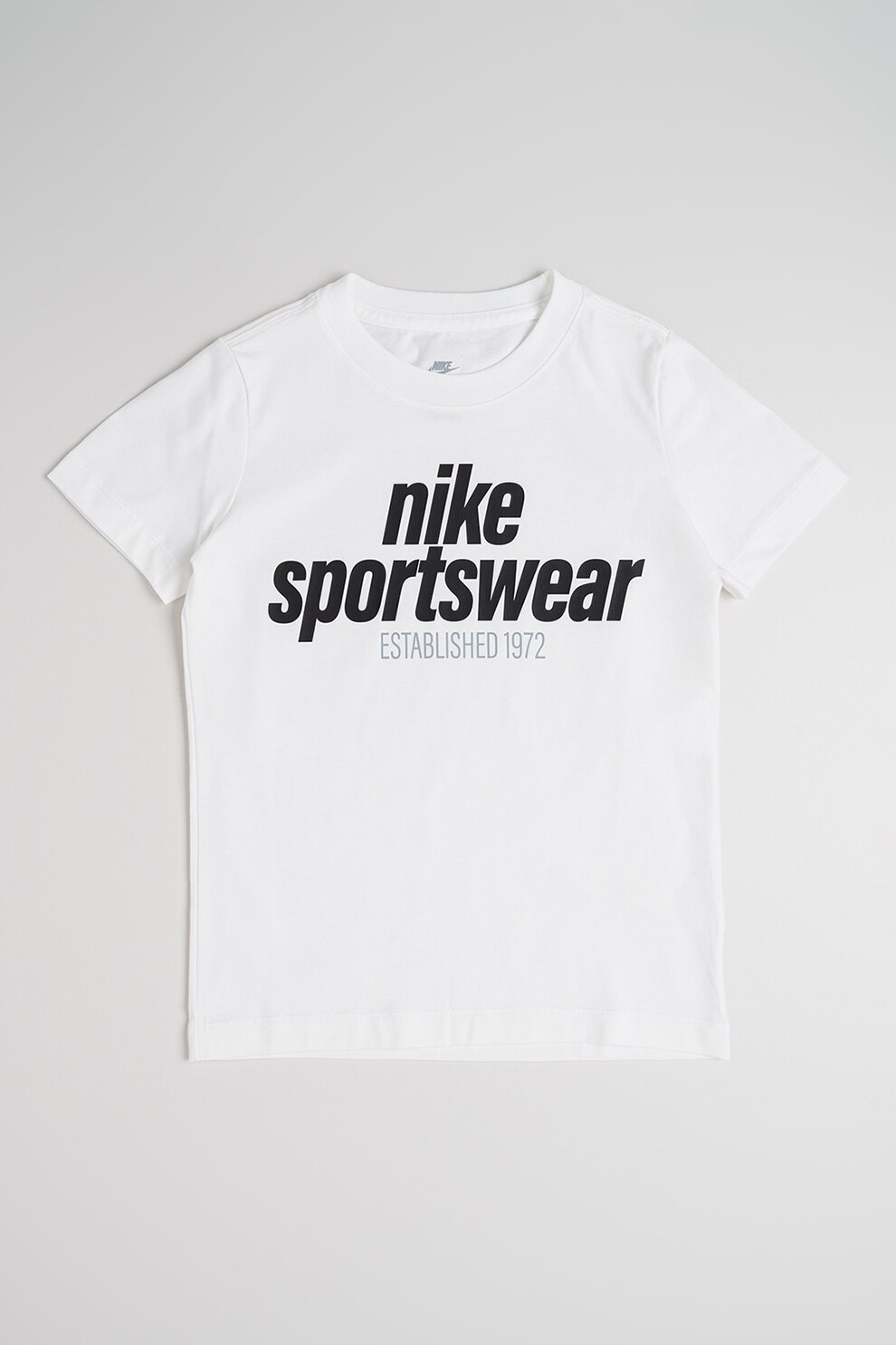 Nike, Tricou de bumbac cu imprimeu contrastant, Negru, Alb optic, 122-128 CM