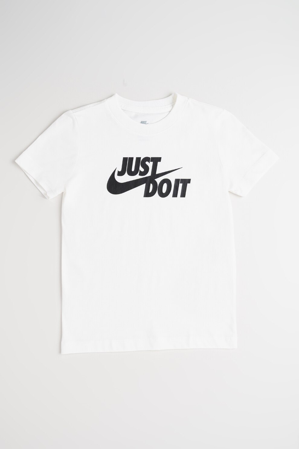 Nike, Tricou din bumbac cu decolteu la baza gatului, Alb, 137-147 CM