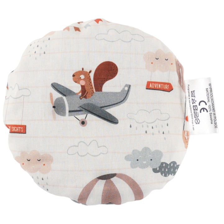 Pernuta anticolici Bocioland, umpluta cu samburi de cirese Cu husa din bumbac Diametru 14 cm, Adventure