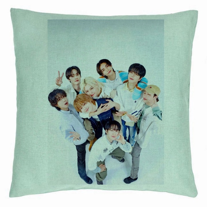 Персонализирана възглавница, Stray Kids 8, 40×40 см, ментово зелено, подвижна калъфка, духало