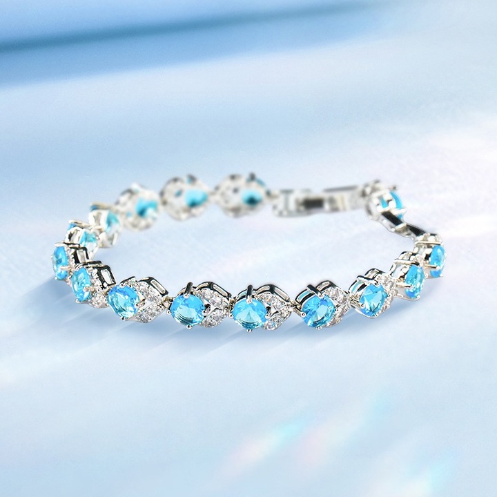 Bratara Feminina cu Zirconiu Albastru in Forma de Inima - Cupru placat cu aur alb, Cadou Perfect pentru Valentine's Day, Anniversare sau Ocazii Speciale, Lungime 18+2.5 cm