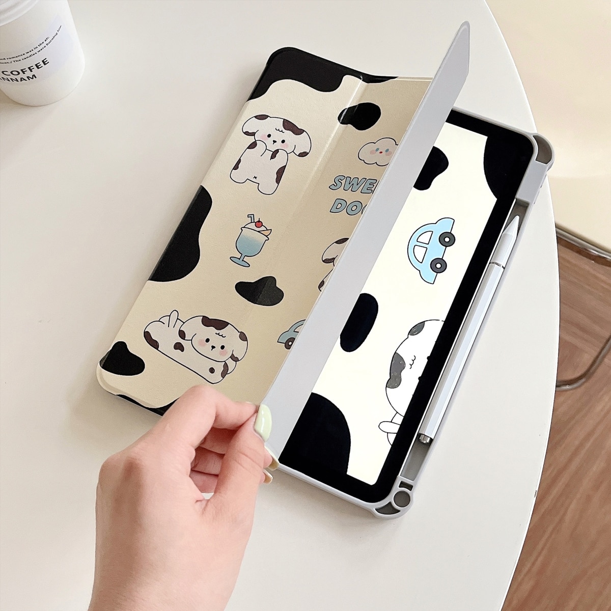 Husa tableta compatibila cu iPad Air 11 / iPad Pro 11, Piele pictata, Suport 360°, Caine dragut
