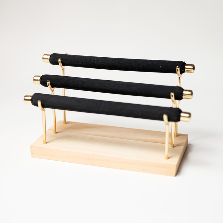 Organizator bijuterii din lemn auriu