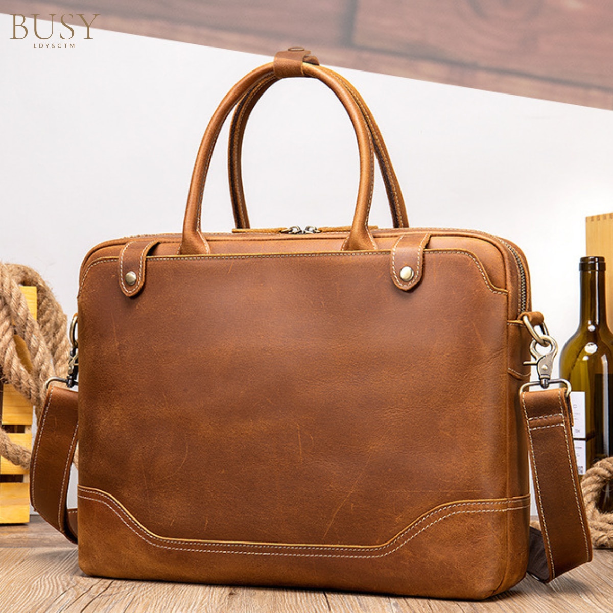 Geanta laptop 15, 6 din piele naturala CrazyHorse, BUSY LDY&GTM® Patrik, curea de umar si manere din piele, maro
