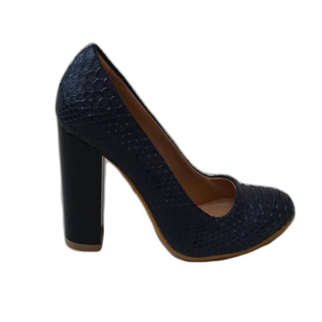 Pantofi cu model de piele de reptila, iesit usor in relief,D&J