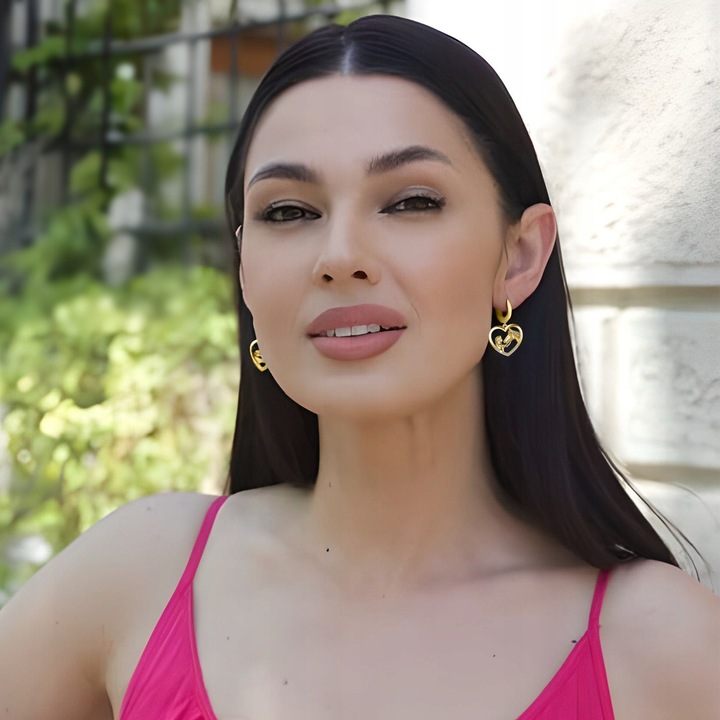 Női fülbevaló, Larezo, Leverback, 925 ezüst 585 aranyozott, Fehér cirkónia, Ló minta, Antiallergén, Hossz 18 mm, Súly 6.1 g, Ékszerdoboz ajándékcsomagolással, Arany