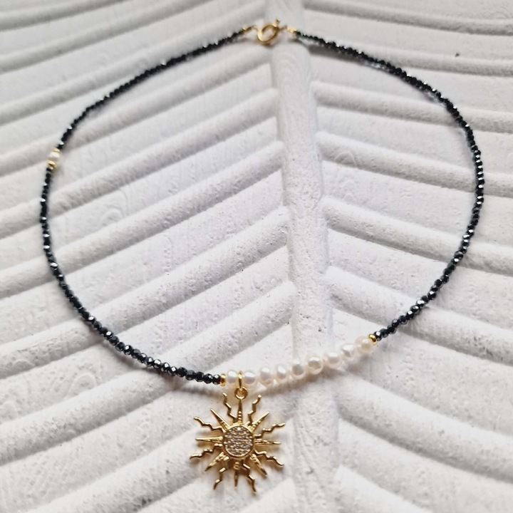 Colier cu perle, KRIS DESIGN ART, charm soare, terrahertz, 38 cm