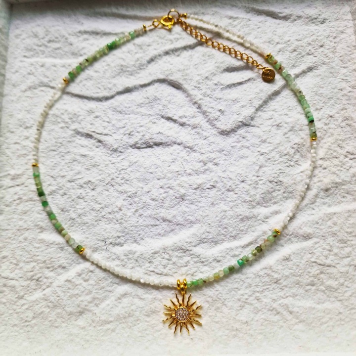 Colier KRIS DESIGN ART cu charm soare, crisocola și sidef, 38, 5x5cm