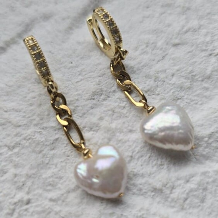 Cercei KRIS DESIGN ART cu perle naturale in forma inima, roz, 8mm