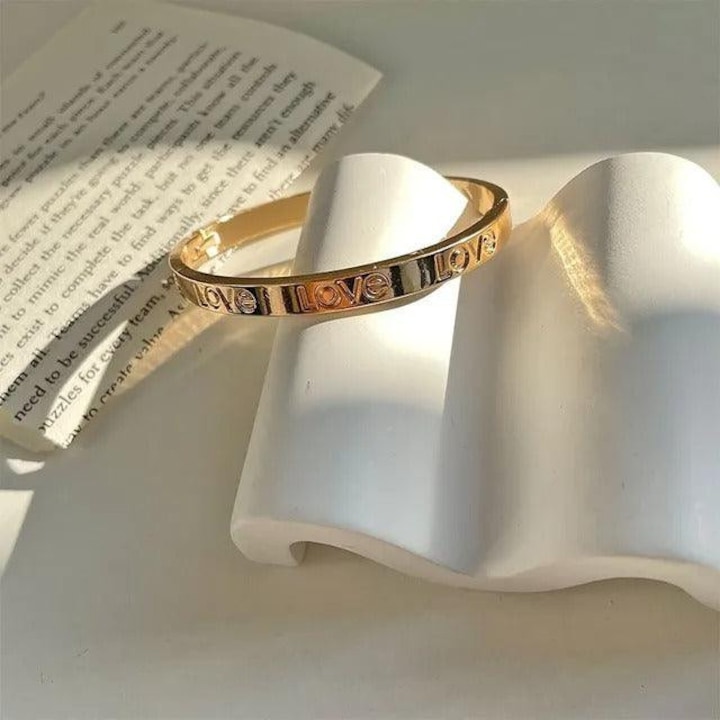 Bratara aurie, din otel inoxidabil, stil bangle, suflata cu aur 18k, Love C1