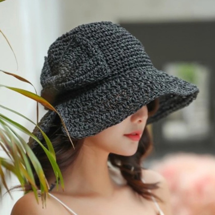 Дамска слънчева шапка от тръстика, с широка периферия и декорация с панделка, 55-57см, многоцветна