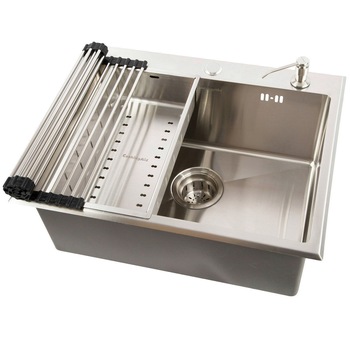 Set chiuveta bucatarie inox CookingAid Clio cu 3 accesorii Scurgator Vase + Gratar Inox + Dozator Sapun Inox, 560mm x 495 mm, adancime cuva 220mm, montare pe blat, finisaj satinat Set chiuveta bucatarie inox CookingAid Clio cu 3 accesorii Scurgator Vase + Gratar Inox + Dozator Sapun Inox, 560mm x 495 mm, adancime cuva 220mm, montare pe blat, finisaj satinat