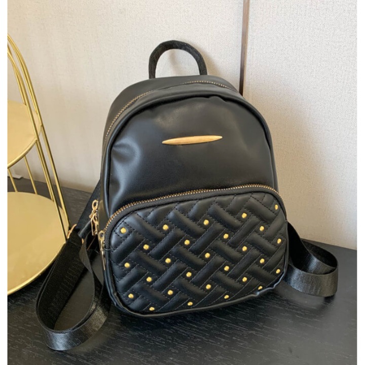 Rucsac Jules negru din material textil cu model matlasat si barete reglabile, 23 x 17 x 8 cm