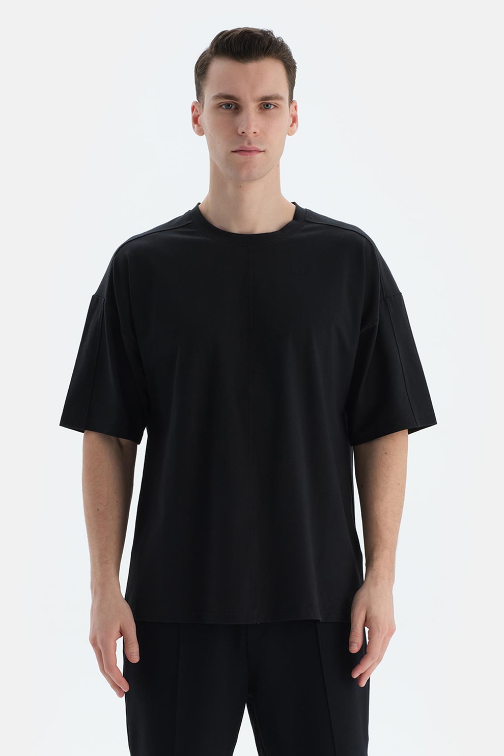 Dagi, Tricou cu decolteu la baza gatului, Negru, M