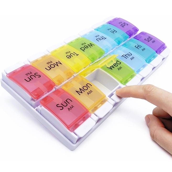 Organizator medicamente, Hggzeg, Cutie pastile saptamanal, Cu 14 compartimente, Recipiente detasabile, Fara BPA, Protejeaza impotriva umezelii, Design buton apasa, Portabila, Plastic, 23 x 11.5 x 2.7cm, Multicolor