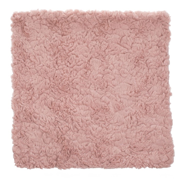 Fata de Perna Decorativa de Iarna din Imitatie de Blana Roz 40x40cm