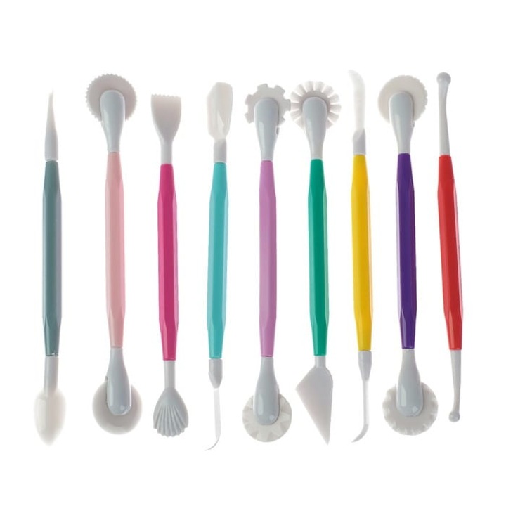Set unelte modelare decoratiuni din zahar, Cake Land, 18 modele, plastic