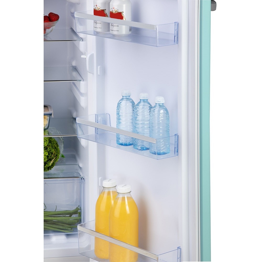 Frigider Retro DOMO, capacitate 206 litri, H 144.5 cm, congelator 44 litri, temperatura reglabila, 4 rafturi din sticla, 3 compartimente pe usa, compartiment fructe/legume, iluminare interioara, manere ergonomice, picioare ajustabile, blue pastel