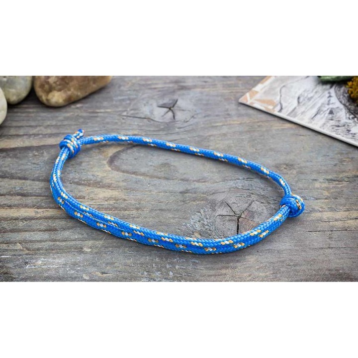 Синя гривна от паракорд