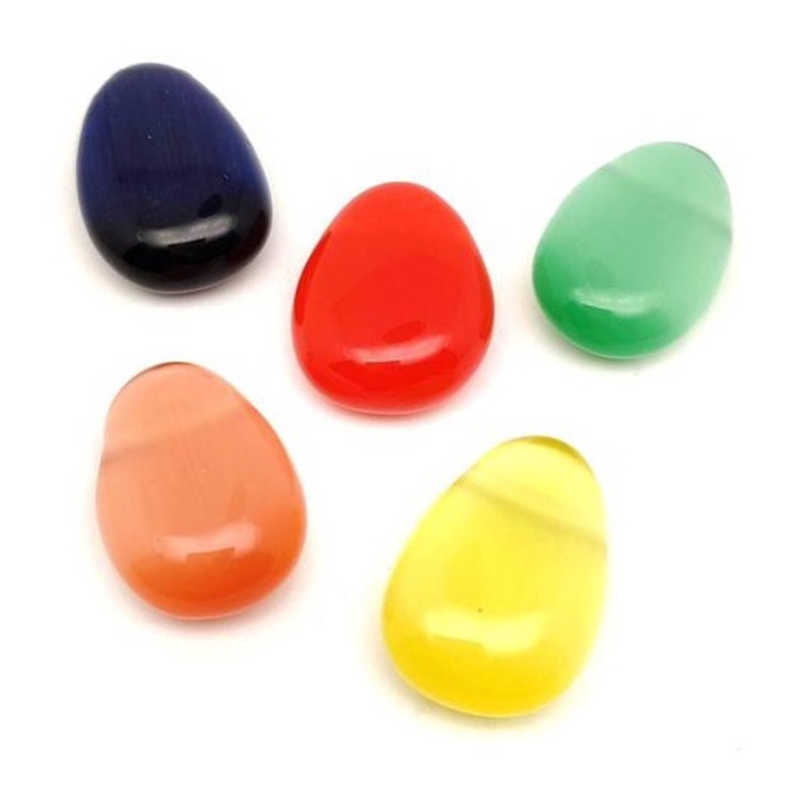 Pandantiv sintetic cu ochi de pisica perforat