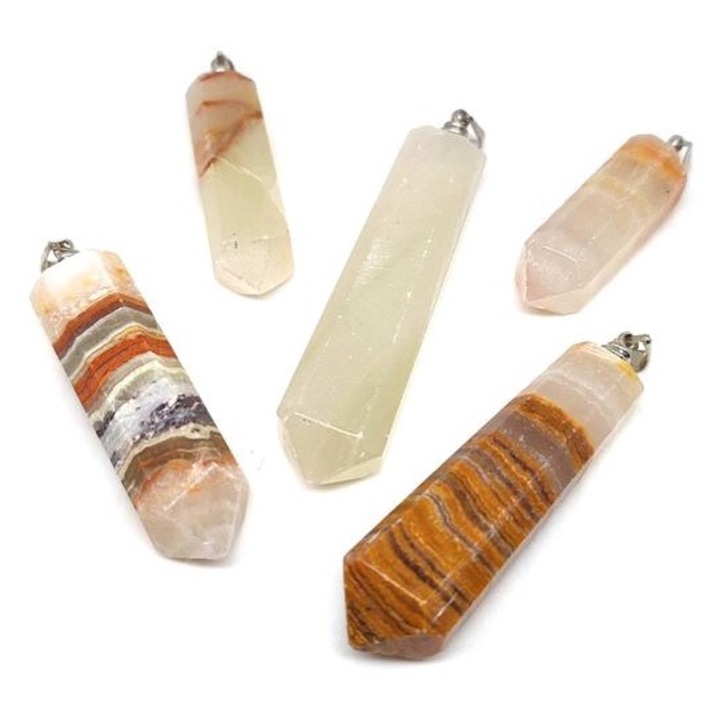 Горен медальон от пакистански оникс 2.5-5см